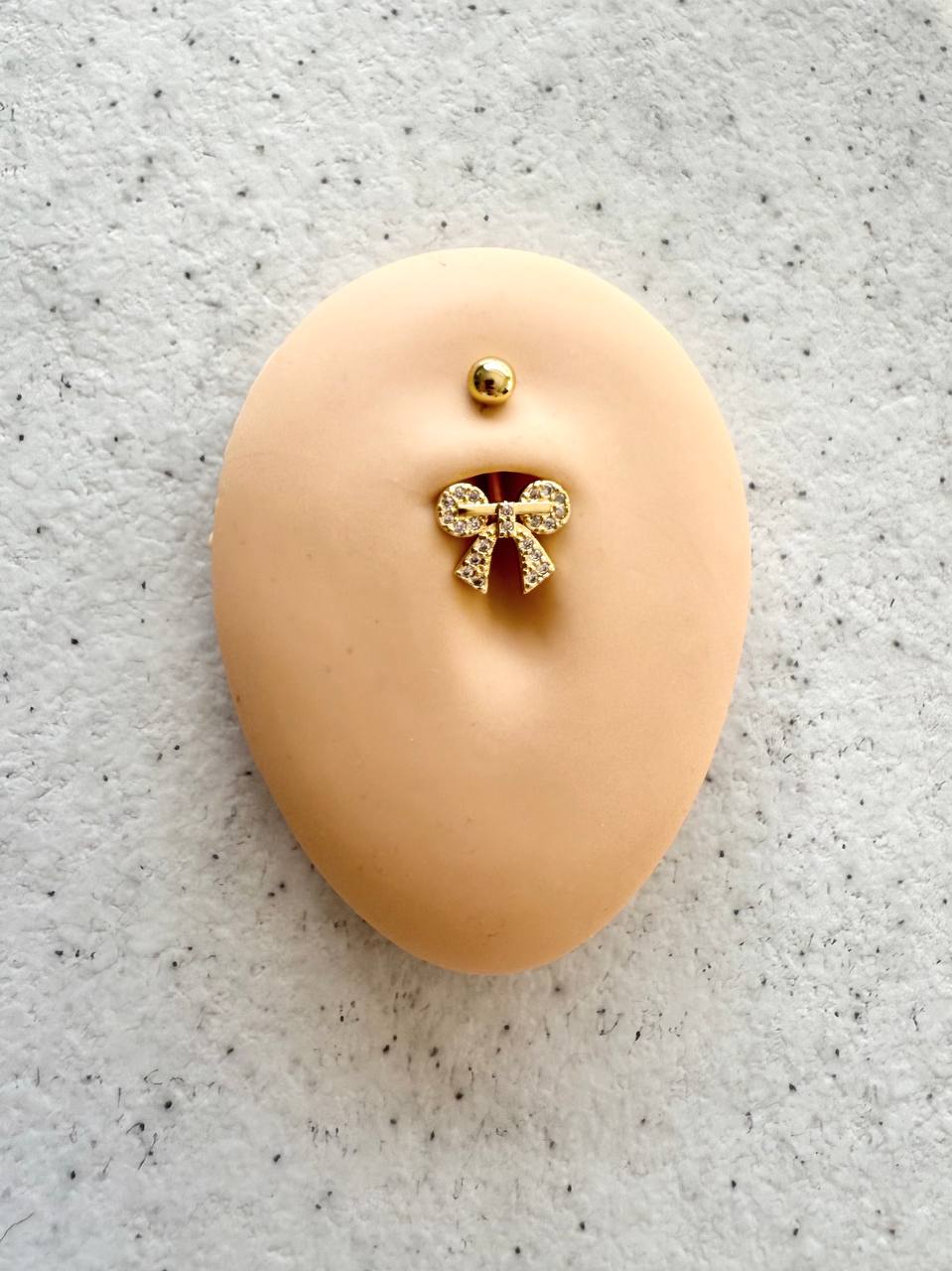 پیرسینگ استیل، برای ناف، مدل پاپیون با تنوع رنگ